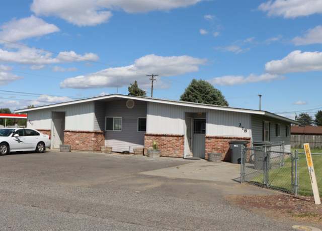 Property at 218-220 N Lincoln St, Kennewick, WA 99336, 6 beds