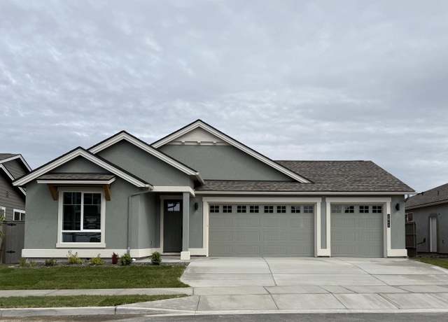 Property at 2840 Avrio Ave, Richland, WA 99354, 3 beds, 2 baths