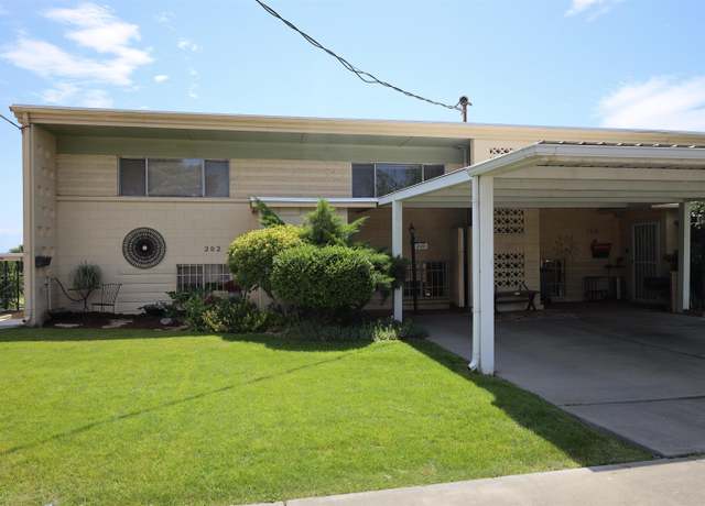 Property at 200 N Underwood St #200, Kennewick, WA 99336, 2 beds, 1 bath