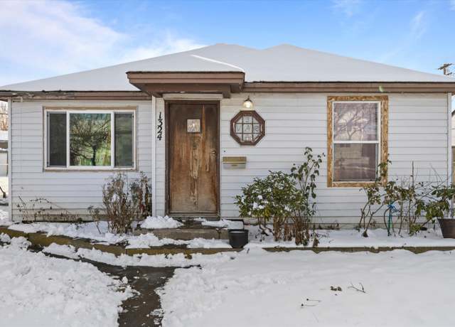 Property at 1324 W Sylvester St, Pasco, WA 99301, 2 beds, 2 baths