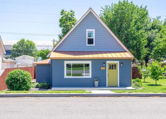Property at 1111 Sherman Ave, Prosser, WA 99350, 3 beds, 1.5 baths