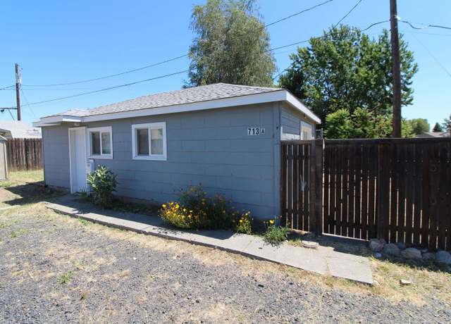 Property at 713 S Hawthorne St Unit A, Kennewick, WA 99336, 1 bed, 1 bath