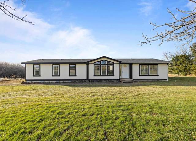 Property at 151 Clearview Rd, Pasco, WA 99301, 3 beds, 2 baths