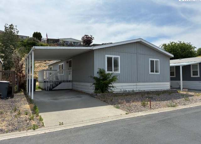 Property at 83 Ridgecliff Dr, Richland, WA 99352, 3 beds, 2 baths