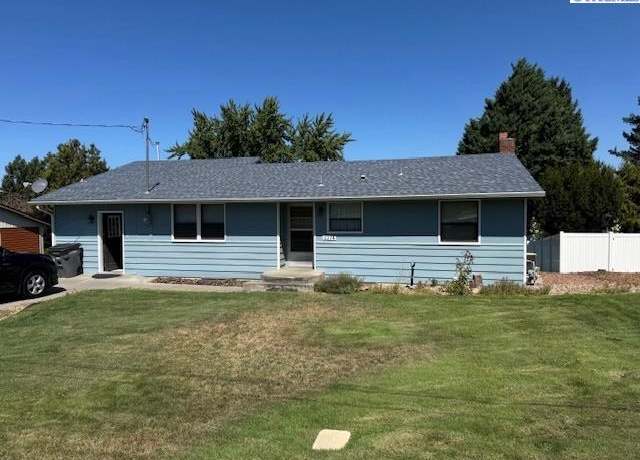 Property at 1226 Vine Ave, Sunnyside, WA 98944, 4 beds, 1 bath