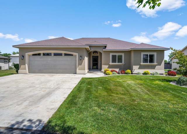Property at 16 Ivy Ln, Pasco, WA 99301, 3 beds, 2 baths