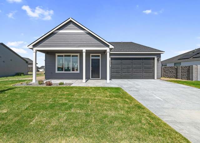 Property at 305 Amberly Ave, Grandview, WA 98930, 3 beds, 2 baths