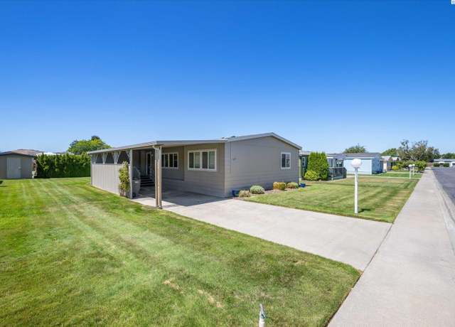 Property at 312 S Columbia Center Blvd #96, Kennewick, WA 99336, 3 beds, 1 bath