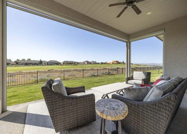 Property at 3113 Deserthawk Loop, Richland, WA 99354, 3 beds, 2 baths