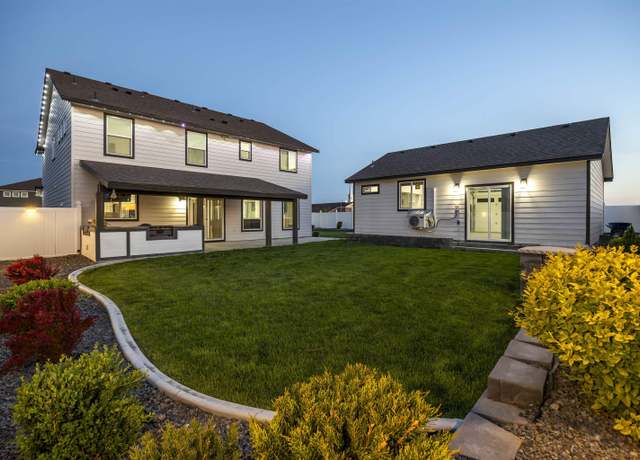 Property at 5902 Tarsus Ln, Pasco, WA 99301, 4 beds, 2.5 baths