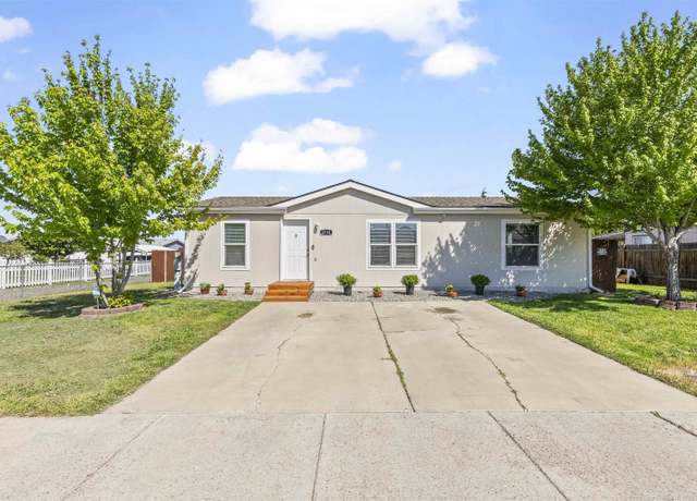Property at 2113 S 61st Ave, Yakima, WA 98903, 3 beds, 2 baths