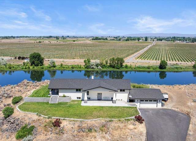 Property at 160103 W Byron Rd, Prosser, WA 99350, 3 beds, 3 baths