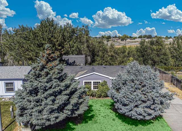 Property at 2312 S Dennis St, Kennewick, WA 99337, 3 beds, 2 baths