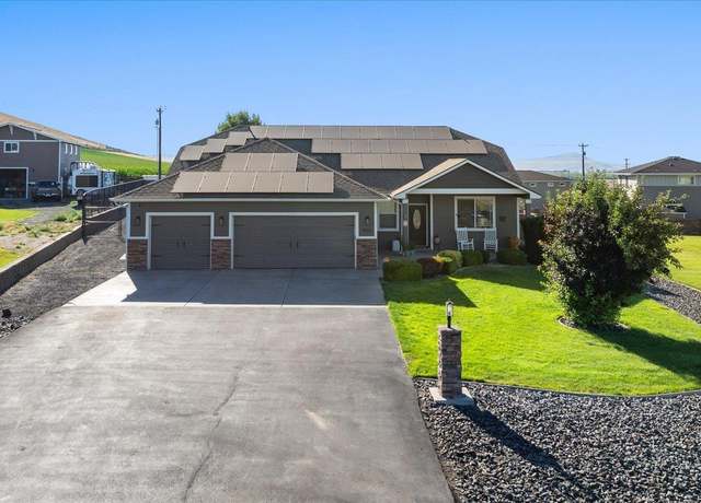 Property at 8912 S Grandview Ln, Kennewick, WA 99338, 4 beds, 2 baths
