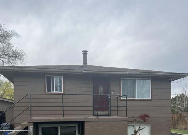 Property at 1411 W 21st Ave, Kennewick, WA 99337, 6 beds, 2 baths