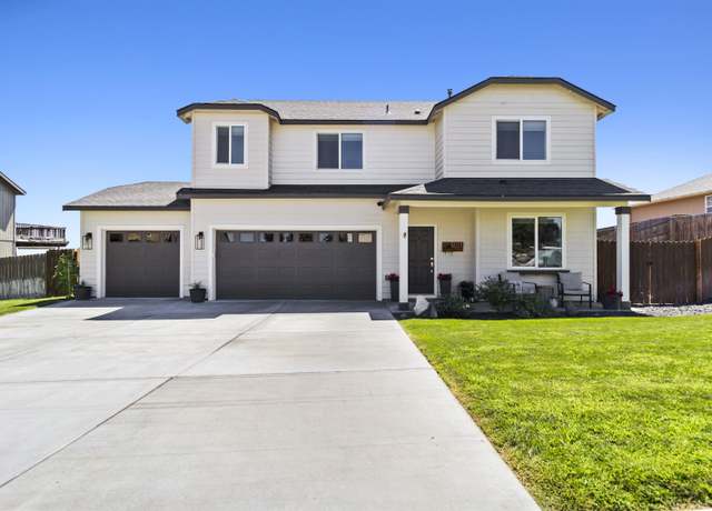 Property at 5011 Mariola Ln, Pasco, WA 99301, 4 beds, 0.5 baths
