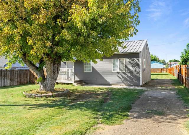 Property at 1614 Allen Rd, Sunnyside, WA 98944, 2 beds, 1 bath