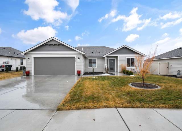 Property at 8008 Babine Dr, Pasco, WA 99301, 3 beds, 2 baths