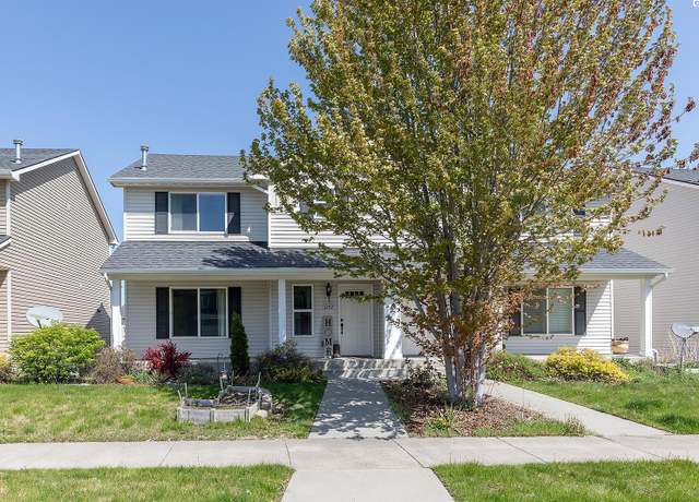 Property at 1272 SW Lost Trail Dr, Pullman, WA 99163, 3 beds, 0.5 baths
