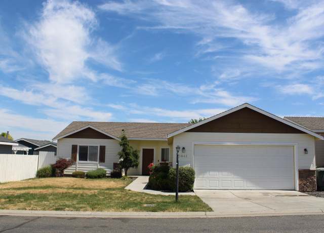 Property at 1642 Lantana Ave, Richland, WA 99352, 3 beds, 2 baths