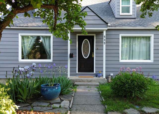 Property at 535 SE Water St, Pullman, WA 99163, 5 beds, 3 baths