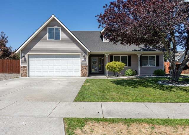 Property at 9815 Chelan Ct, Pasco, WA 99301, 3 beds, 2 baths