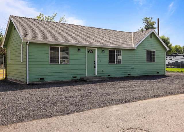 Property at 314 1st St, Benton City, WA 99320, 3 beds, 2.5 baths