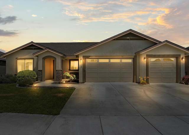 Property at 2830 Copperbutte St, Richland, WA 99354, 3 beds, 2 baths