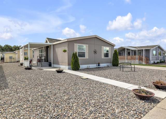Property at 312 S Columbia Center Blvd. #42 Blvd #42, Kennewick, WA 99336, 3 beds, 2 baths