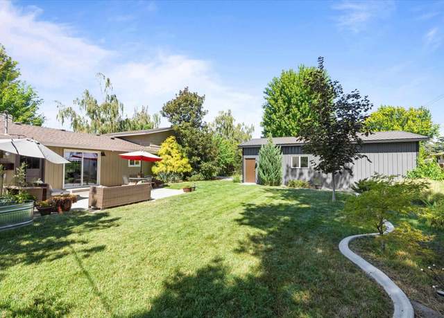 Property at 1630 Birch Ave, Richland, WA 99354, 4 beds, 2 baths
