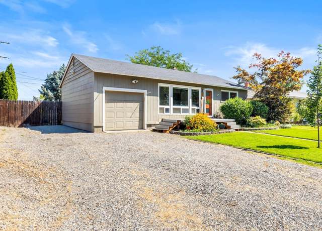 Property at 1918 Lassen Ave, Richland, WA 99352, 3 beds, 2 baths