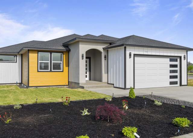 Property at 301 Victoria St, Sunnyside, WA 98944, 3 beds, 2 baths