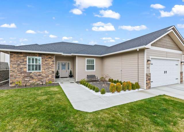 Property at 2004 S 74th Ave, Yakima, WA 98903, 3 beds, 2 baths