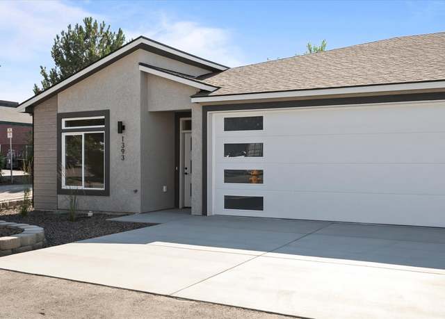Property at 1393 Kalani Ct, West Richland, WA 99353, 3 beds, 2 baths