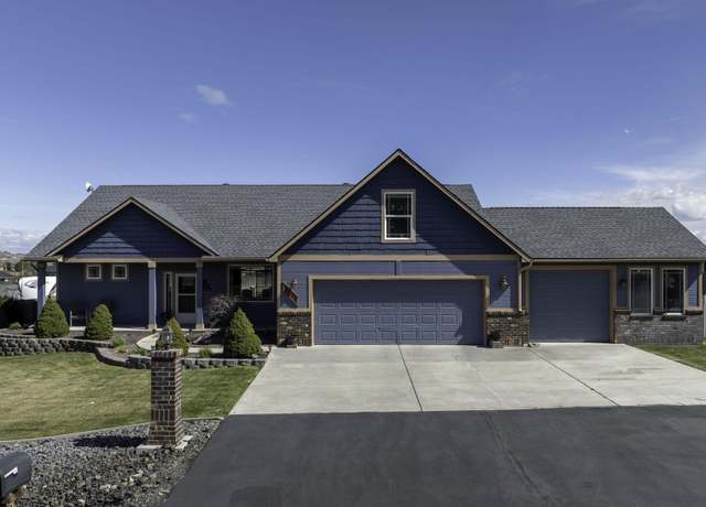 Property at 9915 S Grandview Ln, Kennewick, WA 99338, 4 beds, 2 baths