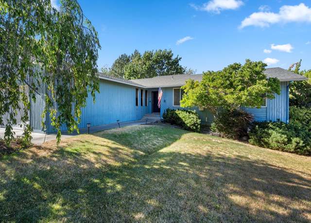 Property at 5500 W 26th Ave, Kennewick, WA 99338, 4 beds, 3 baths