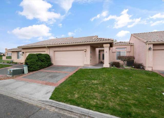 Property at 1503 N Montana Ct, Kennewick, WA 99336, 2 beds, 2 baths