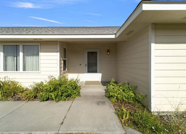 Property at 2004 Scottland Ct, West Richland, WA 99353, 3 beds, 2 baths