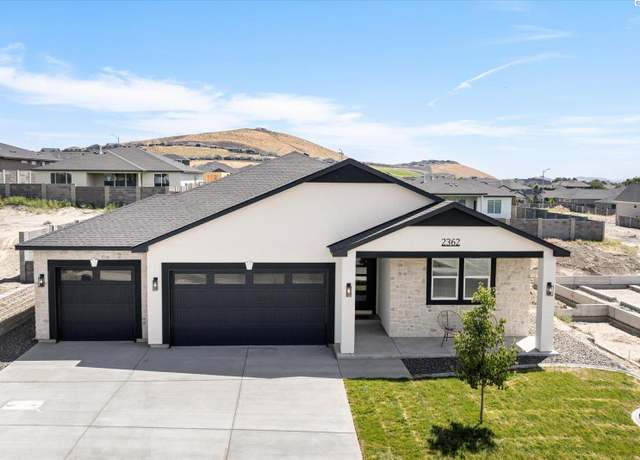 Property at 2362 Waterhill Ave, Richland, WA 99352, 3 beds, 2.5 baths