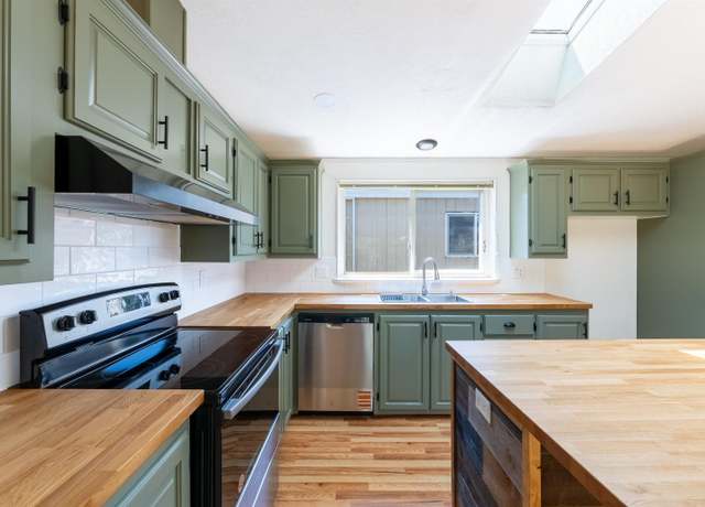 Property at 7901 W Clearwater #113 Ave #113, Kennewick, WA 99336, 3 beds, 2 baths