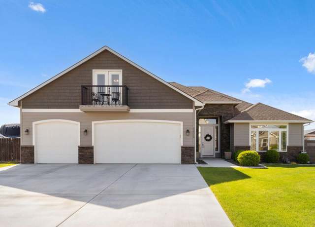 Property at 6624 Recurve Rd, Pasco, WA 99301, 4 beds, 3 baths