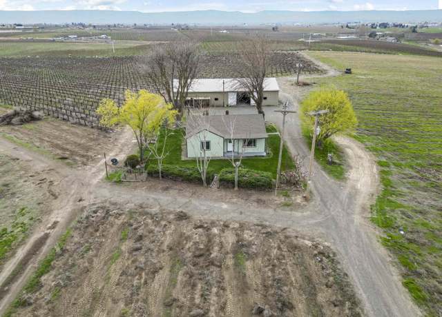 Property at 173801 W Evans Rd, Prosser, WA 99350, 2 beds, 1 bath
