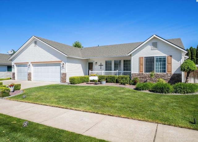 Property at 8415 Queensbury Dr, Pasco, WA 99301, 4 beds, 2 baths