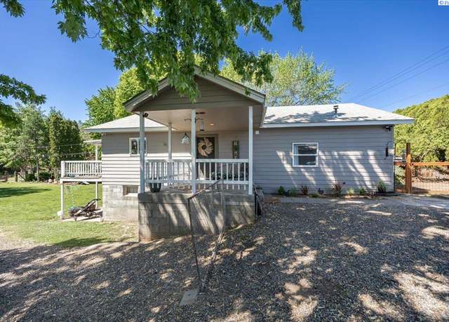 Property at 805 Babs Ave, Benton City, WA 99320, 4 beds, 2 baths