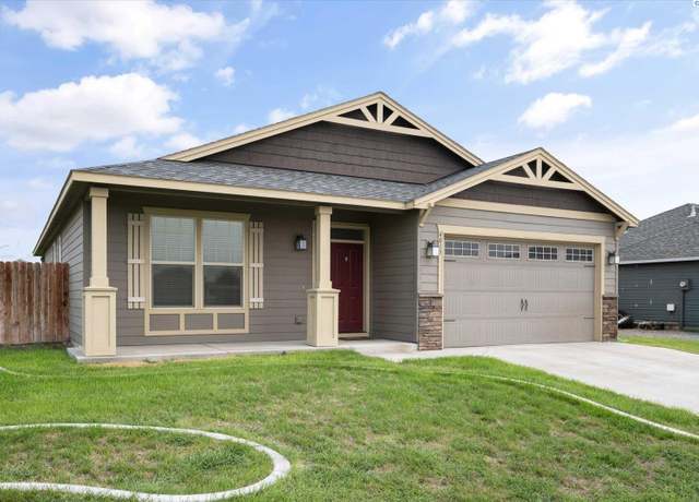 Property at 4015 St Paul Ln, Pasco, WA 99301, 3 beds, 2 baths