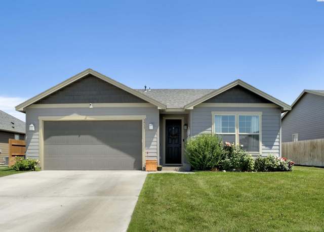 Property at 3915 Charleston Ln, Pasco, WA 99301, 3 beds, 2 baths