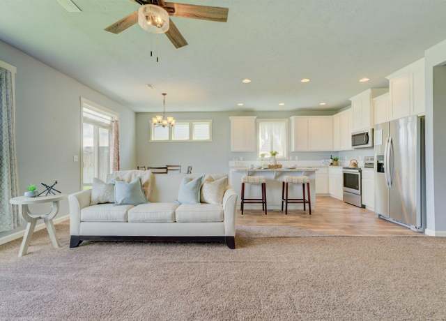 Property at 3915 Charleston Ln, Pasco, WA 99301, 3 beds, 2 baths