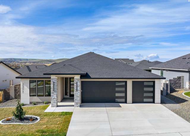 Property at 2377 Maggio Loop, Richland, WA 99352, 4 beds, 2.5 baths