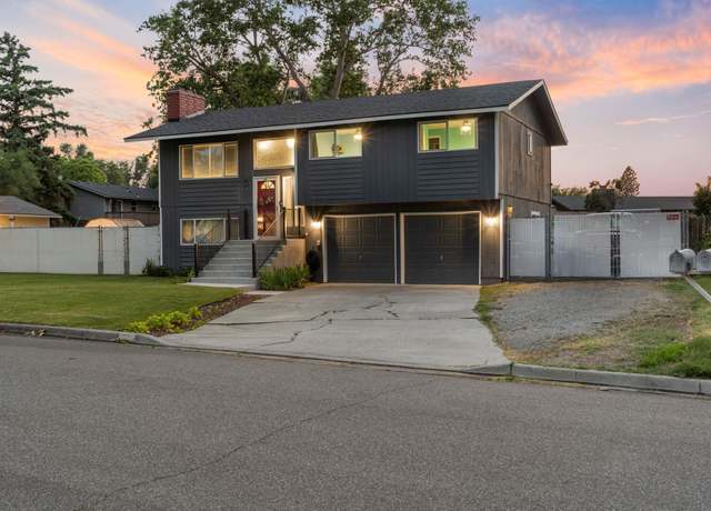 Property at 604 S Buchanan St, Kennewick, WA 99336, 3 beds, 2 baths