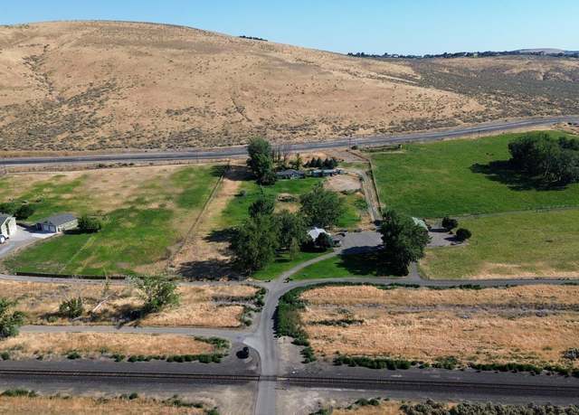 Property at 25440 S 823 Pr Pr SE, Kennewick, WA 99338, 3 beds, 2 baths